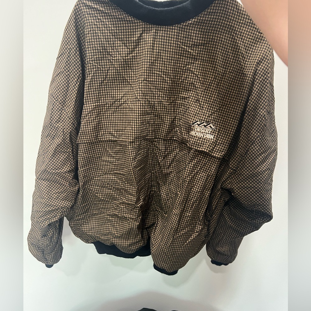 Patterned golf sweater pull over